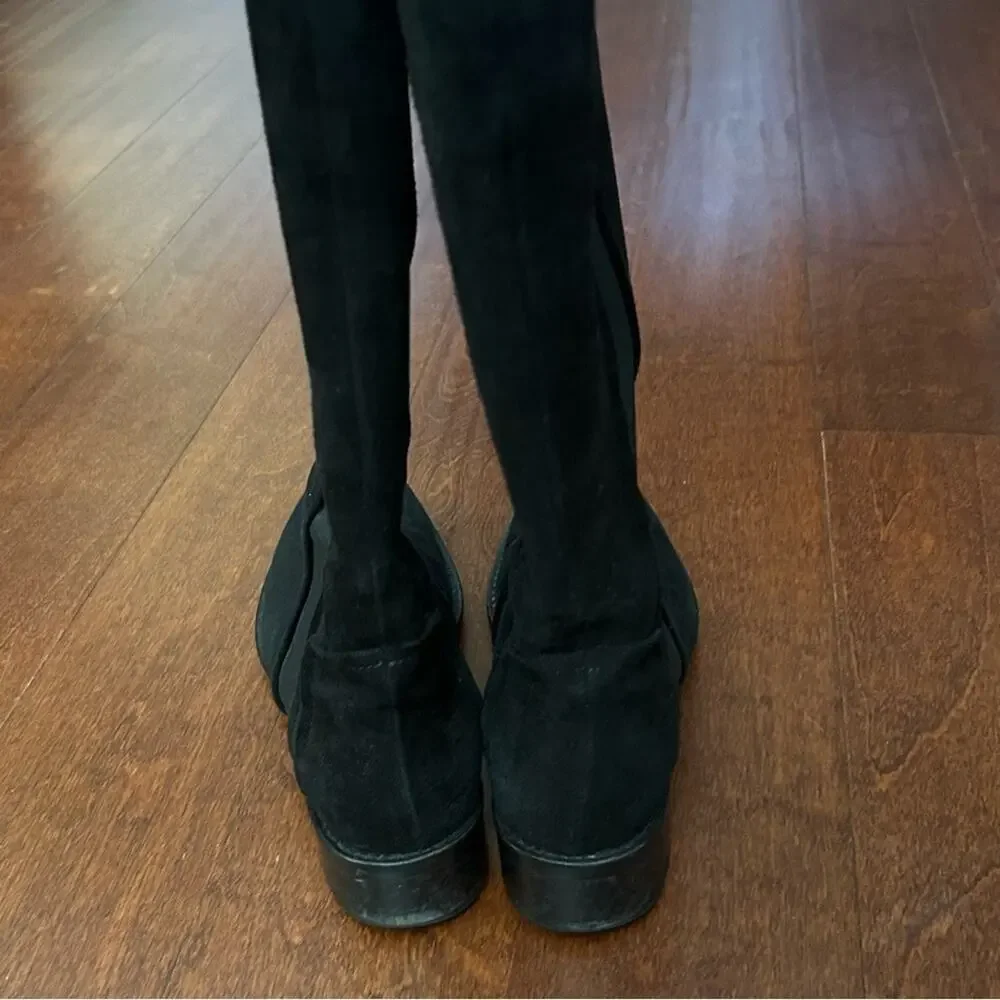 Vero Cuoio Classic Italian Knee-High Boots, Black Suede, Quiet Luxury, Size 8